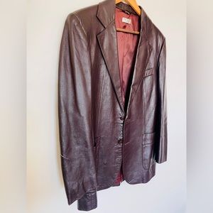 Vintage 1970s dark brown 100% leather blazer jacket.